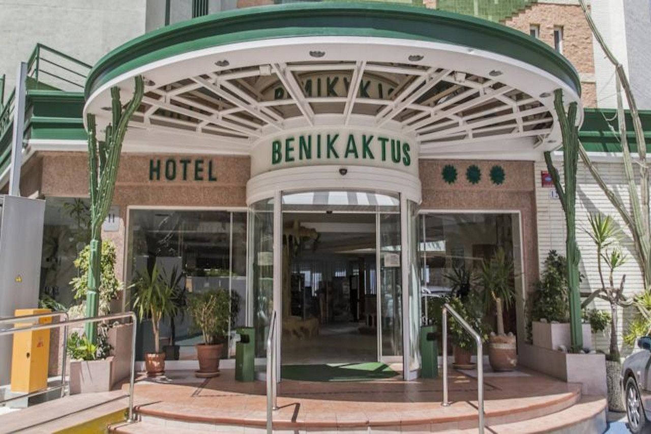 Kaktus Hotel Benikaktus Бенидорм Екстериор снимка